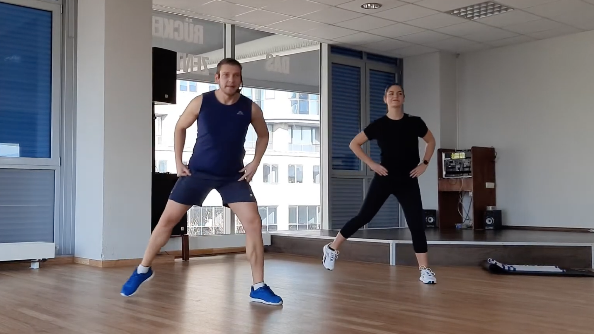 Video Bodyform Mit Flo Und Josi Teil 1 2 Fitness Jena Dein Fitnessstudio Neue Mitte Fitness Winzerla Fitness Sportpark Lobeda Inkl Injoy Lady Jena Studio 400 Abnehmen Figur Ruckentraining Gesundheit Und Herz Kreislauf